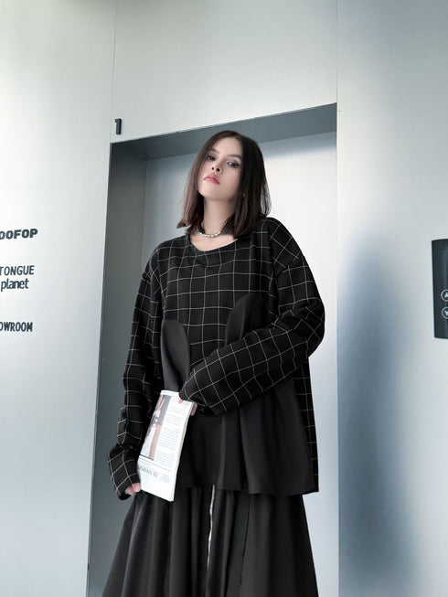 Grid Layered Contrast Top